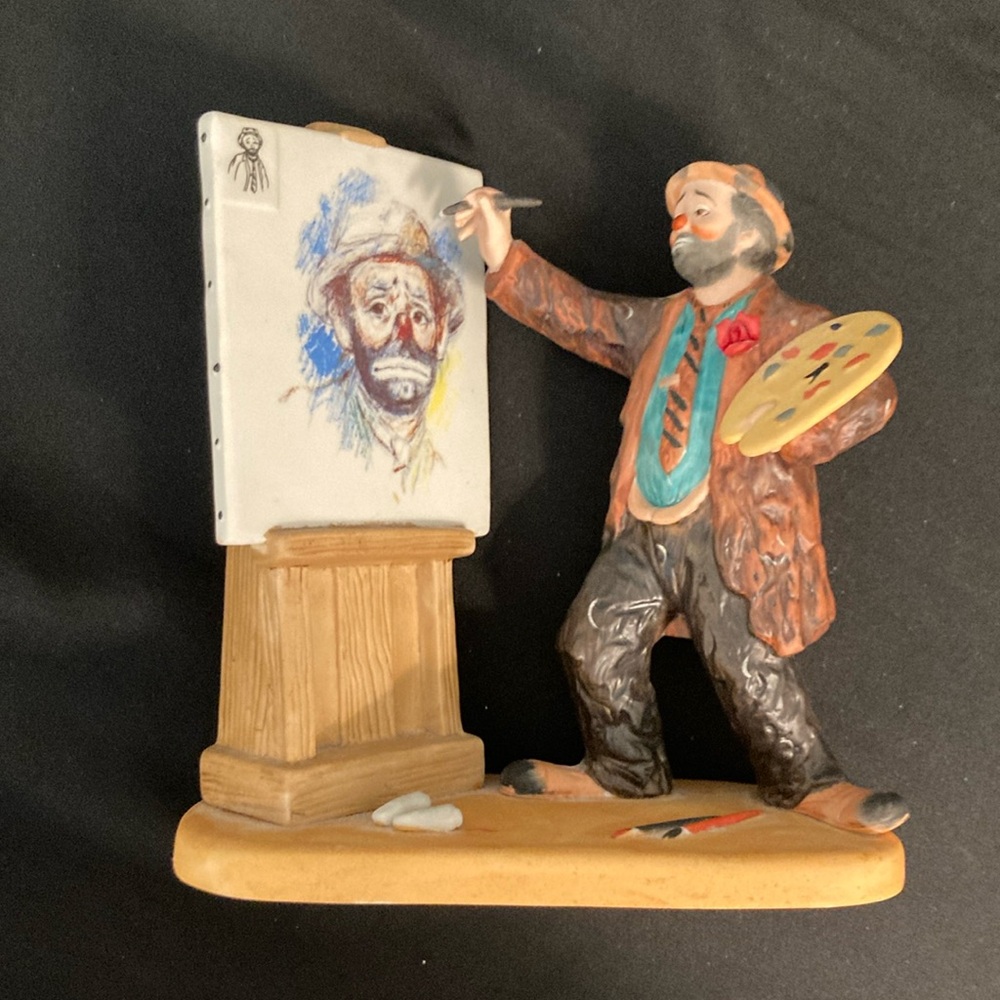 HOST PICK😀 Emmett Kelly “Artist” Figurine